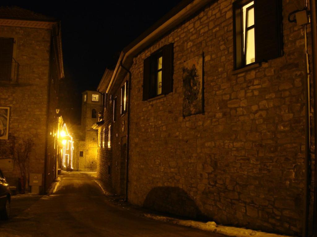 Ristorante Albergo 'L Bunet Cortemilia Exterior foto