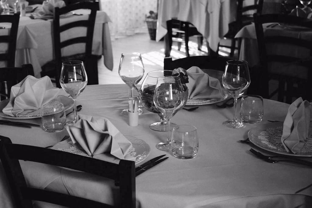 Ristorante Albergo 'L Bunet Cortemilia Exterior foto